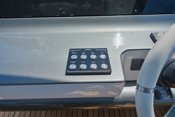 2025 Azimut 68