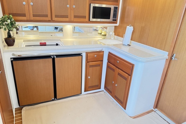 Cabo 40 Express Yacht For Sale