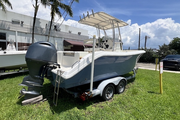 22ft Cobia Yacht For Sale