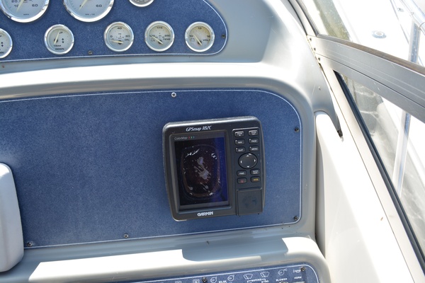 Waves of Blue 30ft Bayliner Yacht For Sale