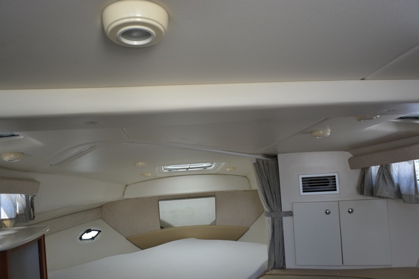 Waves of Blue 30ft Bayliner Yacht For Sale