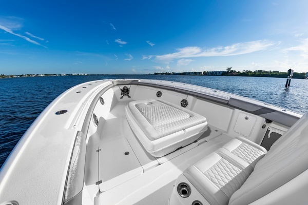 Yellowfin 39 Yacht For Sale