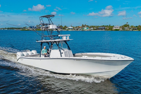 2015 Yellowfin 39 Offshore