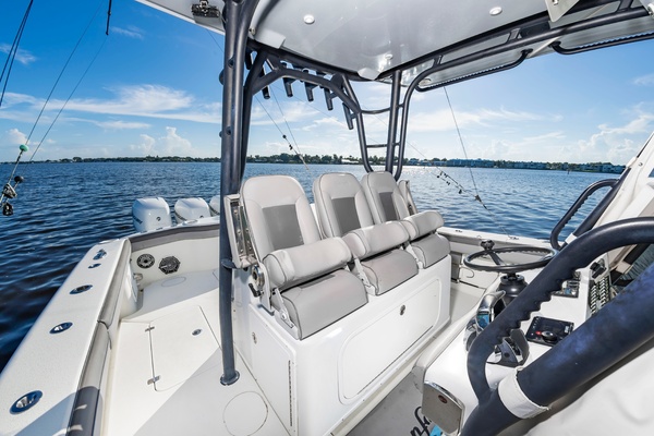 39ft Yellowfin Yacht For Sale