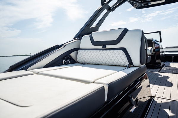 27ft Yamaha Boats Yacht For Sale