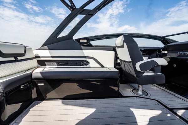27ft Yamaha Boats Yacht For Sale