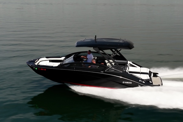 27ft Yamaha Boats Yacht For Sale