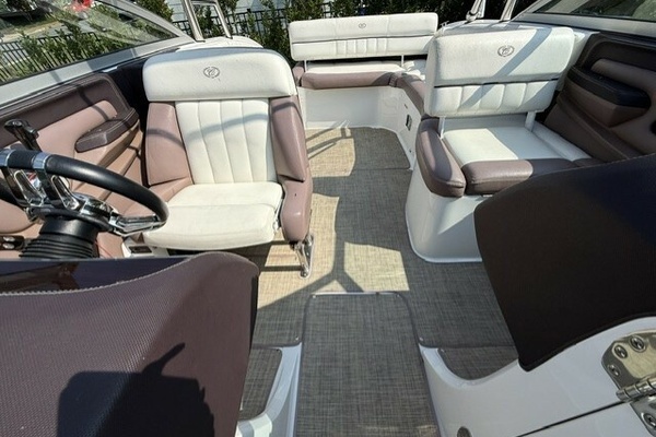 27ft Cobalt Yacht For Sale
