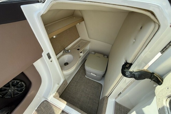 27ft Cobalt Yacht For Sale