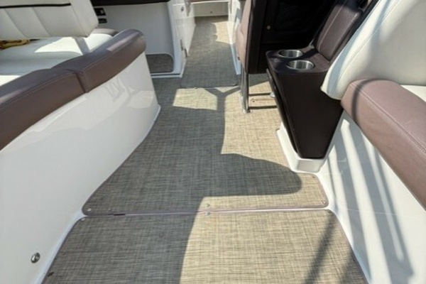 27ft Cobalt Yacht For Sale