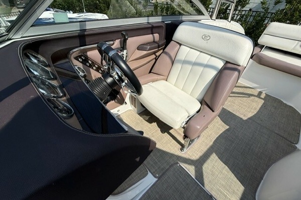 27ft Cobalt Yacht For Sale