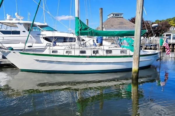 40ft Pacific Seacraft Yacht For Sale
