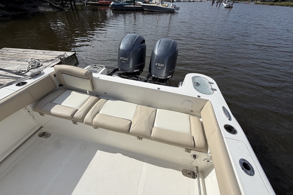 26ft NauticStar Yacht For Sale