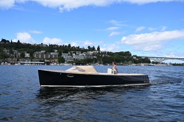 28-ft-AdmiralsTender-2013-C28-LA FENICE Seattle Washington United States  yacht for sale