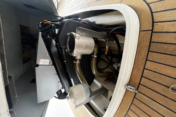 LA FENICE 28ft AdmiralsTender Yacht For Sale