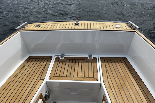 LA FENICE 28ft AdmiralsTender Yacht For Sale