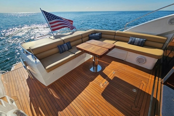 2014 Sunseeker 60