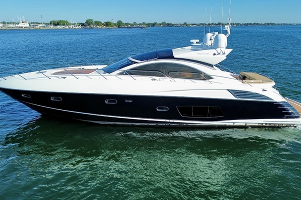 60-ft-Sunseeker-2014-60 Predator-Pleasure Island II St. Clair Shores Michigan United States  yacht for sale