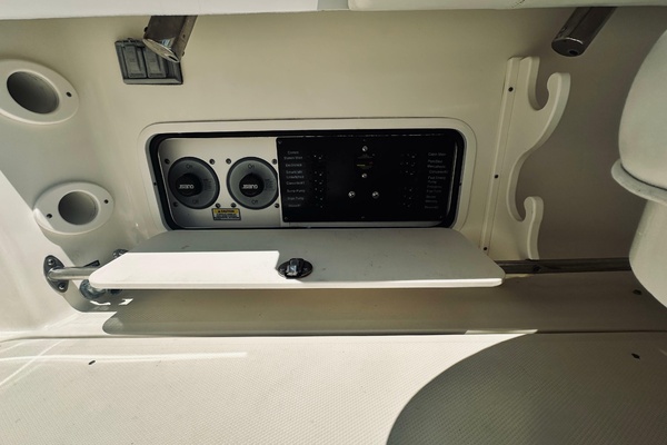 Fiasco 29ft Sea Ray Yacht For Sale