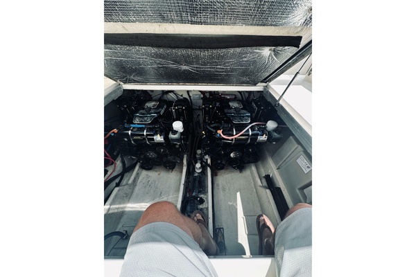 Fiasco 29ft Sea Ray Yacht For Sale