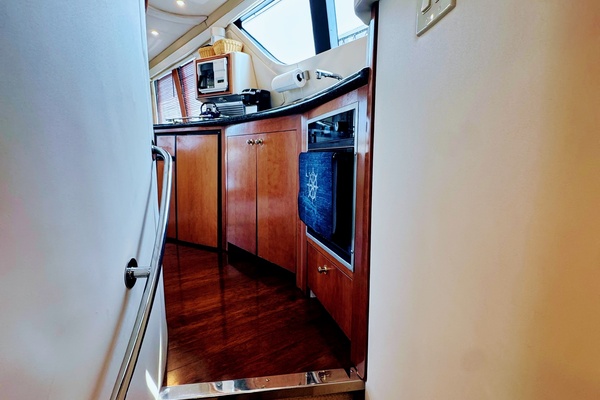 Distraction 45ft Carver Yacht For Sale