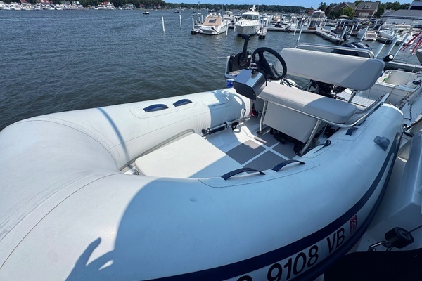 1999 Carver 45