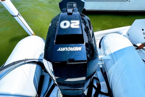 1999 Carver 45