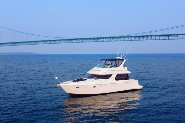 1999 Carver 45