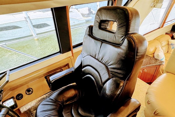 Distraction 45ft Carver Yacht For Sale