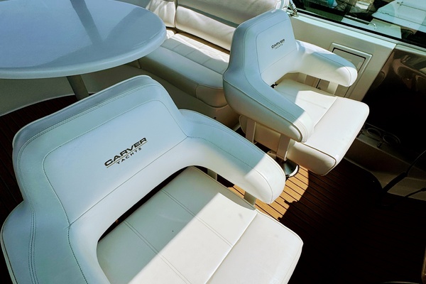 Distraction 45ft Carver Yacht For Sale
