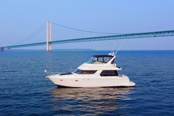 1999 Carver 45