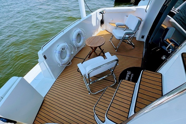 1999 Carver 45