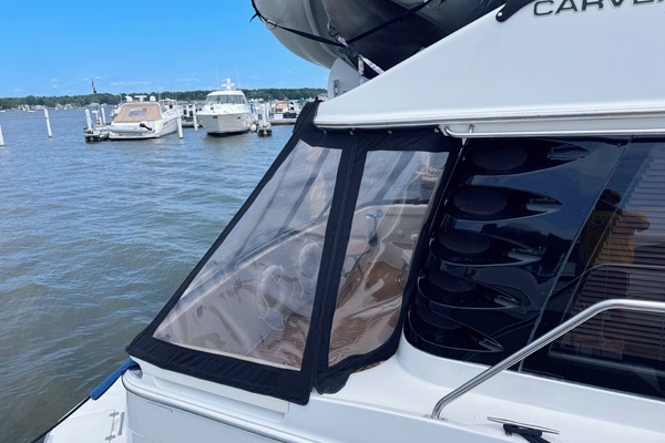 1999 Carver 45