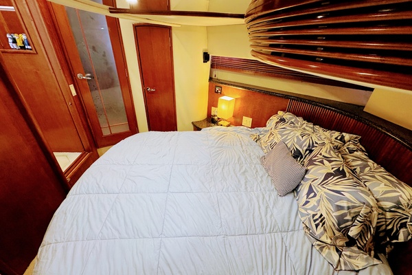 Distraction 45ft Carver Yacht For Sale