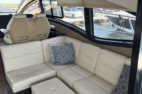 April 40ft Sea Ray Yacht For Sale