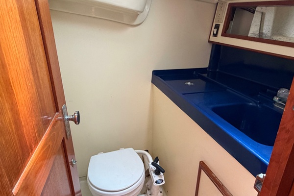 Tapatio 33ft Pearson Yacht For Sale