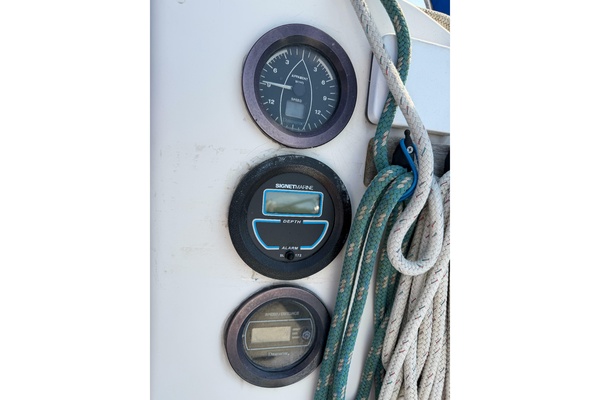 Tapatio 33ft Pearson Yacht For Sale