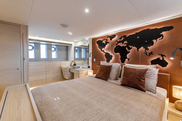TWO BUBBLES 72ft Steeler Yacht For Sale