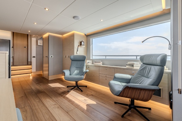 TWO BUBBLES 72ft Steeler Yacht For Sale