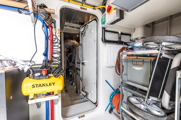 TWO BUBBLES 72ft Steeler Yacht For Sale