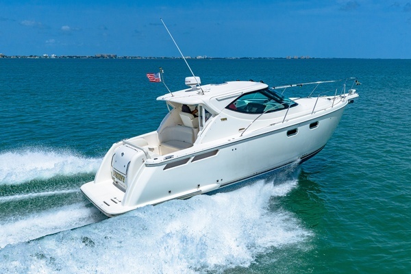 2011 Tiara Yachts 35