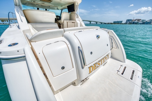 2011 Tiara Yachts 35