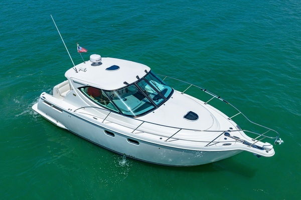 2011 Tiara Yachts 35