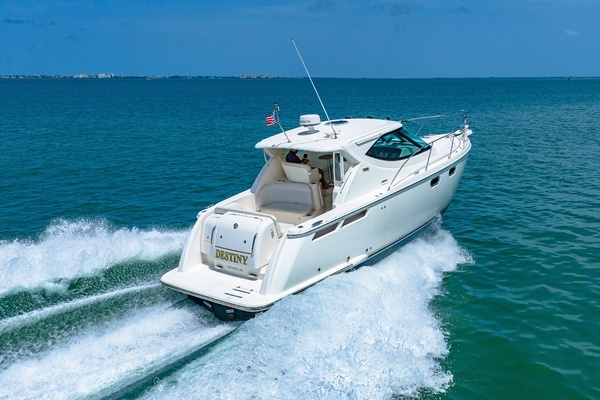 2011 Tiara Yachts 35