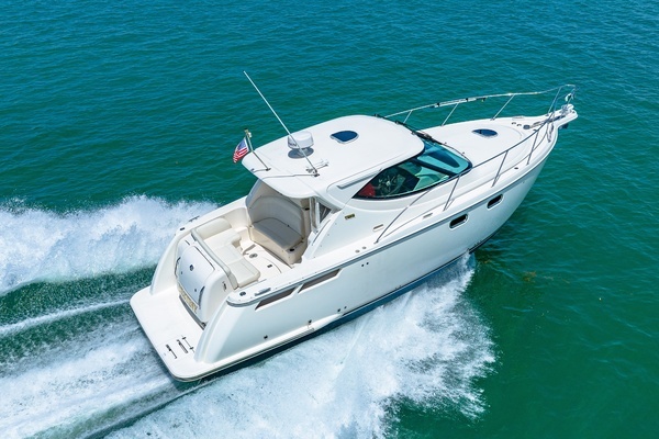 2011 Tiara Yachts 35