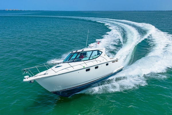 2011 Tiara Yachts 35