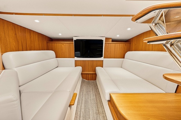 2011 Tiara Yachts 35