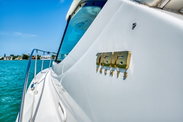 2011 Tiara Yachts 35