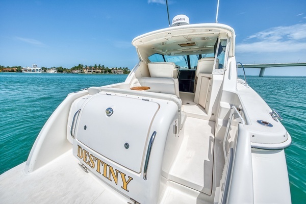 2011 Tiara Yachts 35