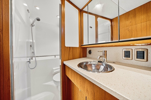 2011 Tiara Yachts 35